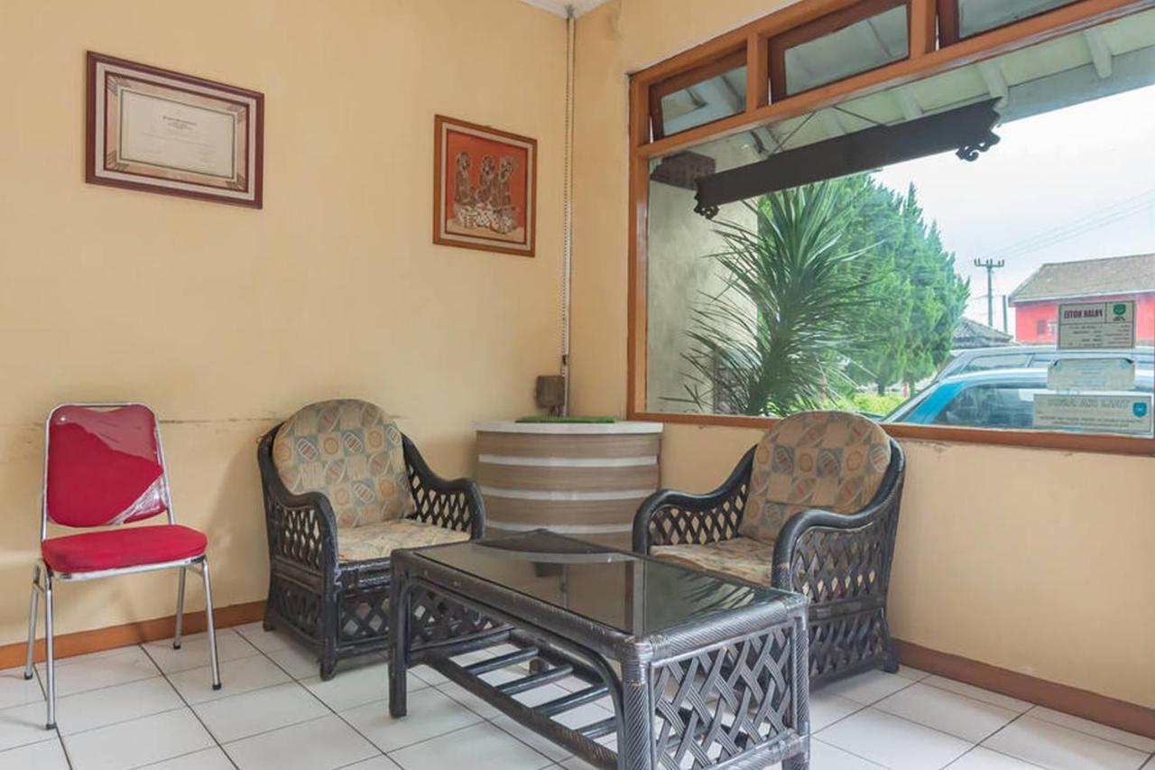 Hotel Puspa Sari Redpartner เชียแตร์ ภายนอก รูปภาพ