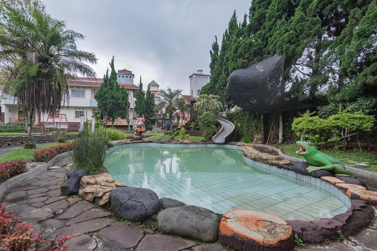 Hotel Puspa Sari Redpartner เชียแตร์ ภายนอก รูปภาพ